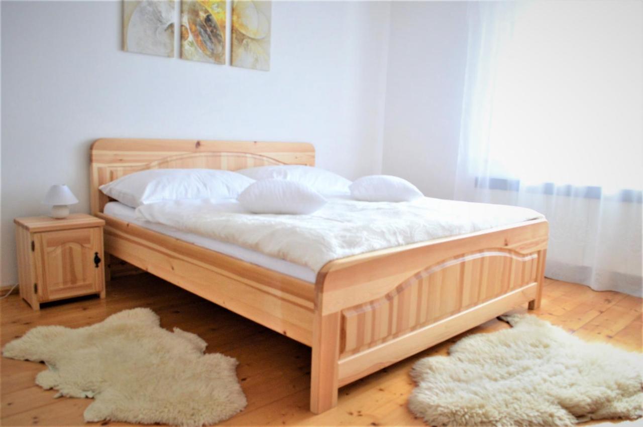 Apartmany Livia Litmanova Luaran gambar