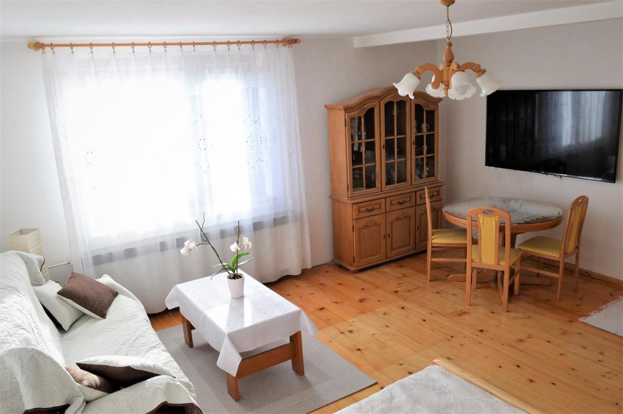 Apartmany Livia Litmanova Luaran gambar