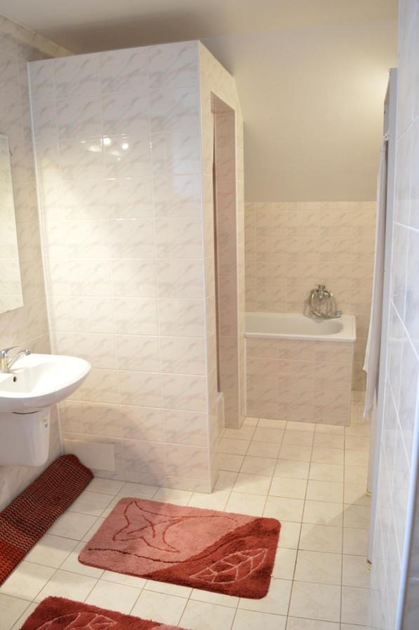 Apartmany Livia Litmanova Luaran gambar